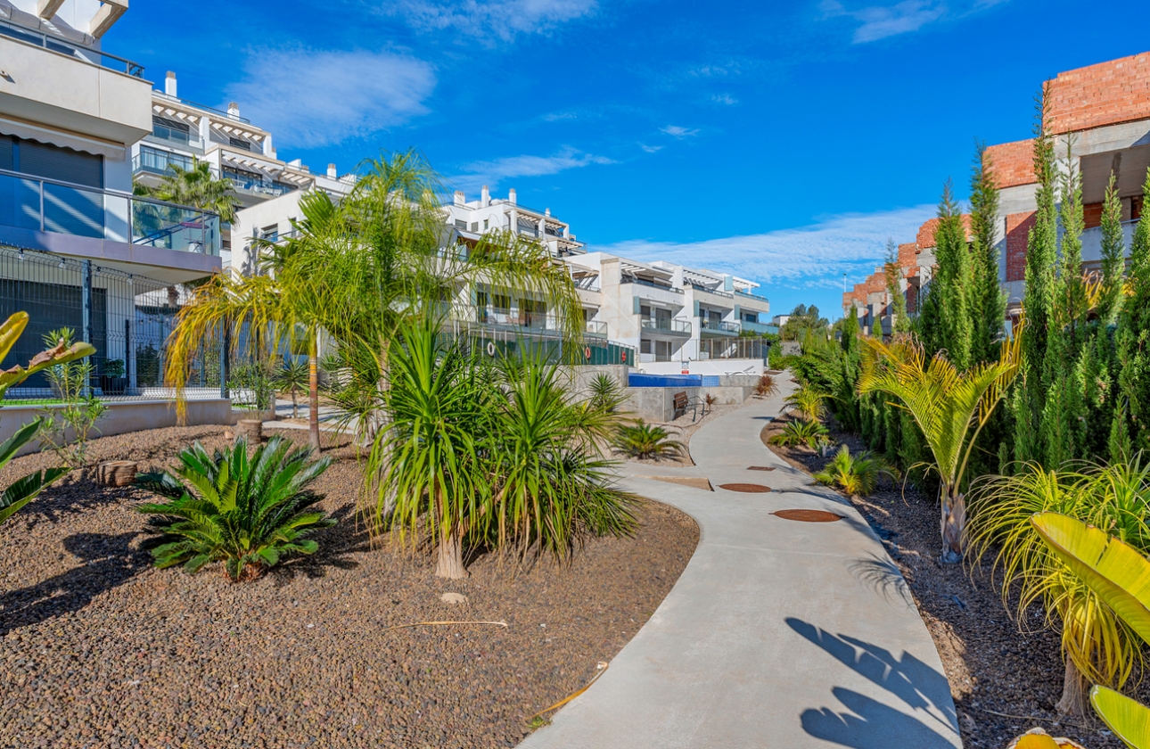 Resale - Apartment - Orihuela Costa - Campoamor