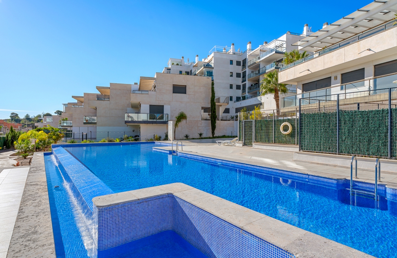Resale - Apartment - Orihuela Costa - Campoamor