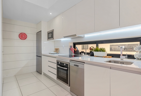 Resale - Apartment - Orihuela Costa - Villamartín