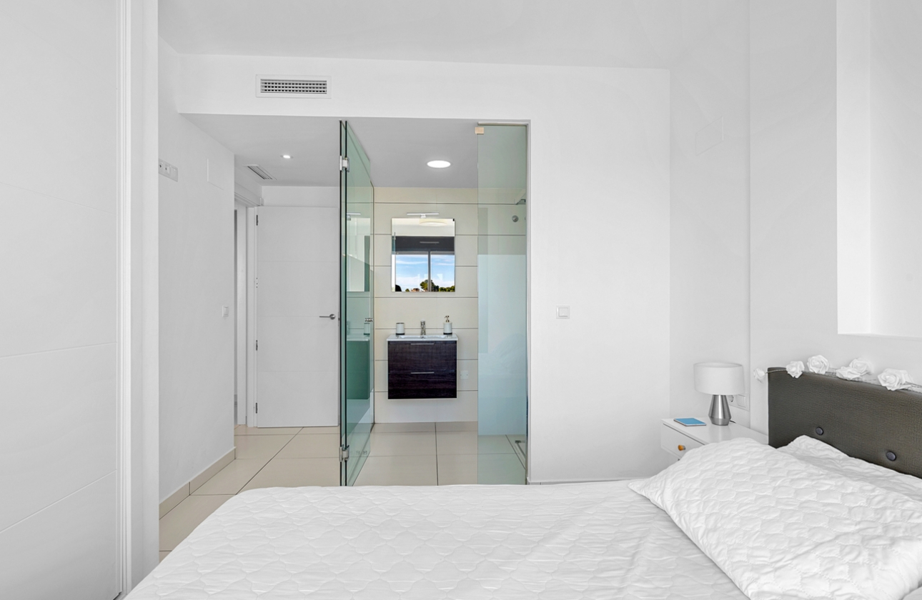 Resale - Apartment - Orihuela Costa - Villamartín