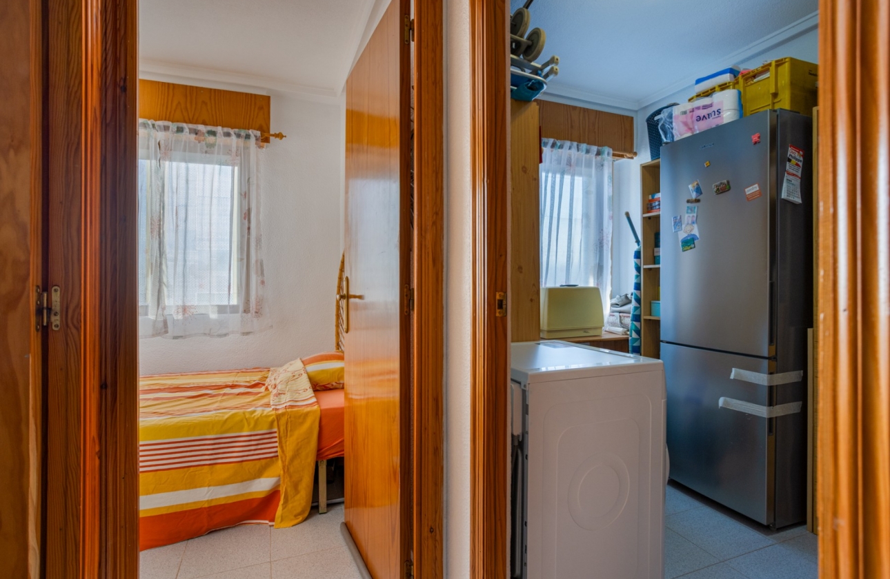 Resale - Apartment - Torrevieja - La Siesta - El Salado -  Torreta