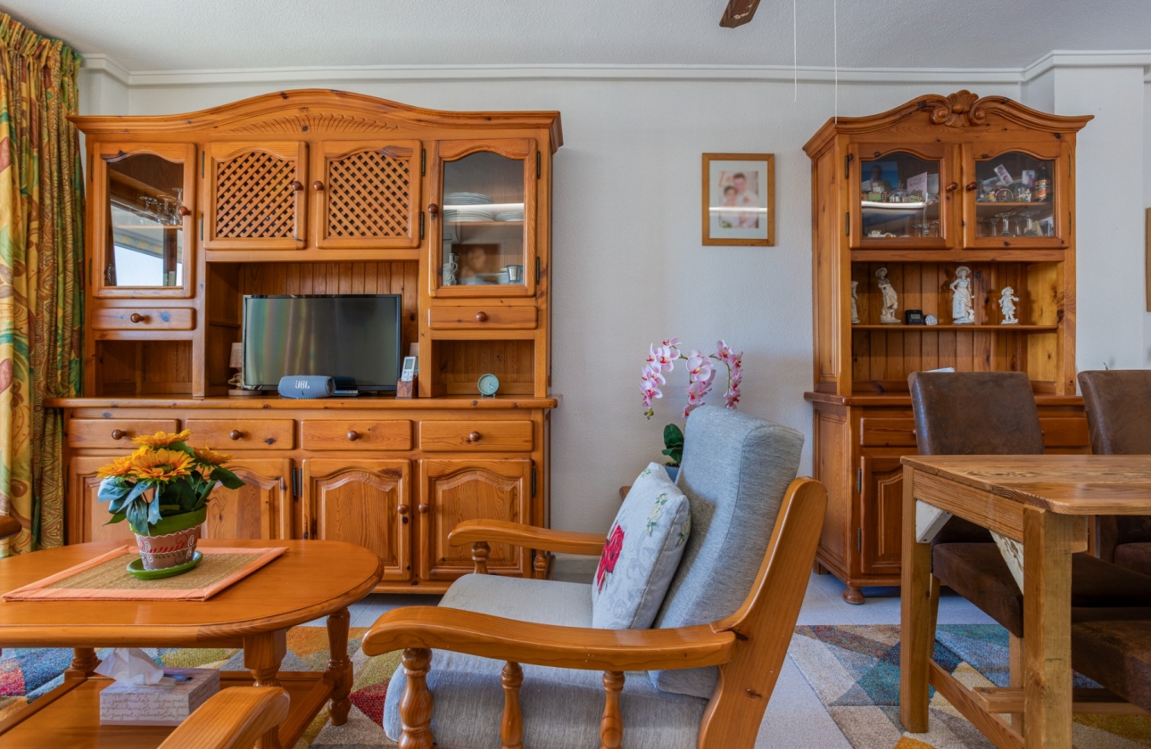 Resale - Apartment - Torrevieja - La Siesta - El Salado -  Torreta