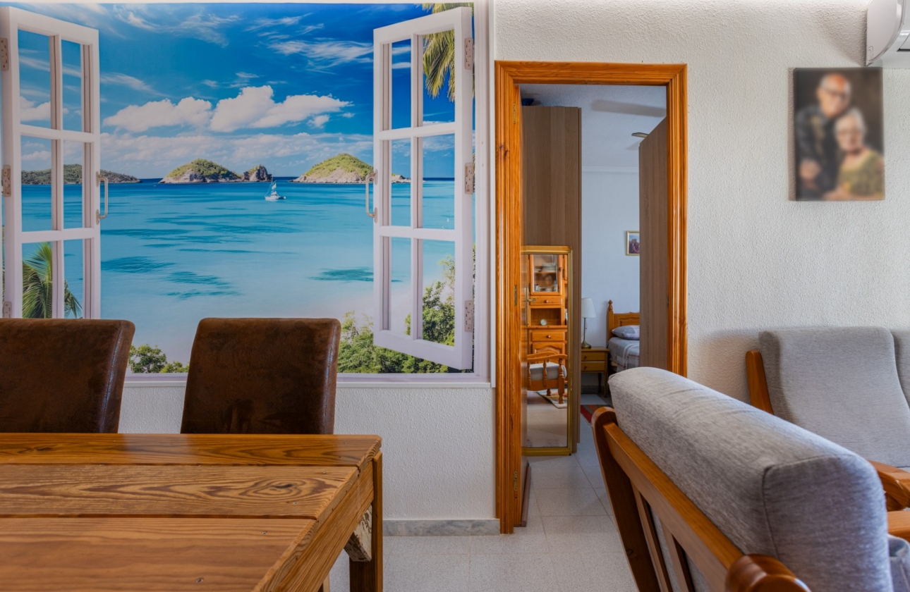 Resale - Apartment - Torrevieja - La Siesta - El Salado -  Torreta