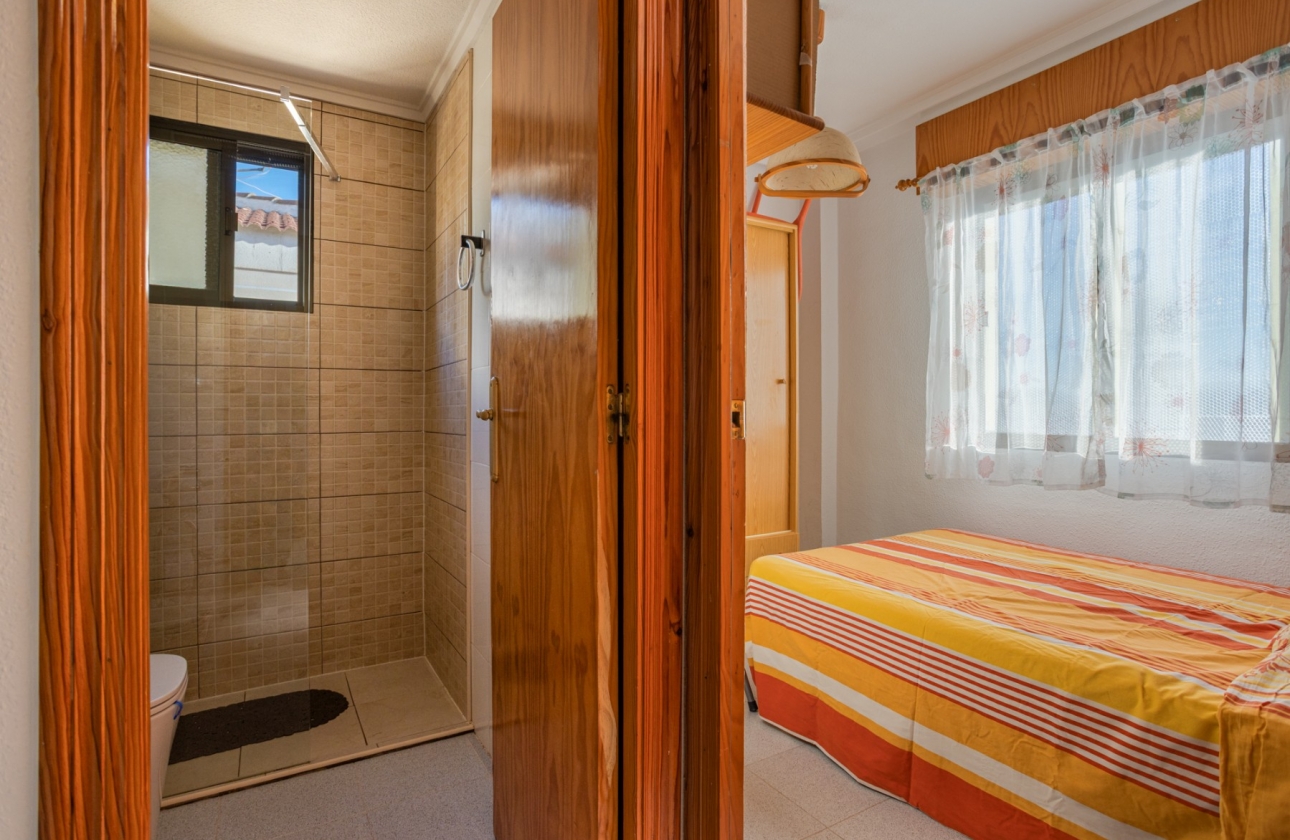 Resale - Apartment - Torrevieja - La Siesta - El Salado -  Torreta