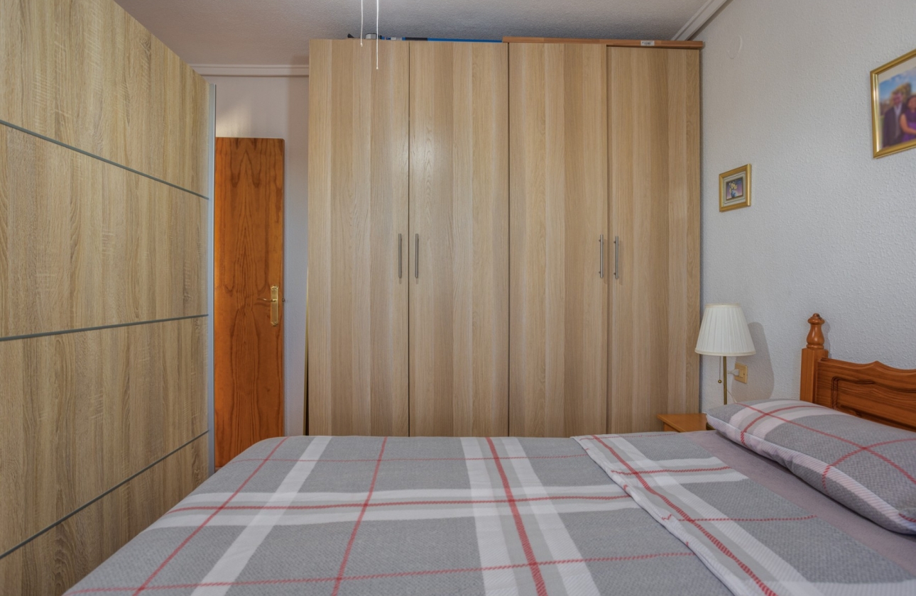 Resale - Apartment - Torrevieja - La Siesta - El Salado -  Torreta