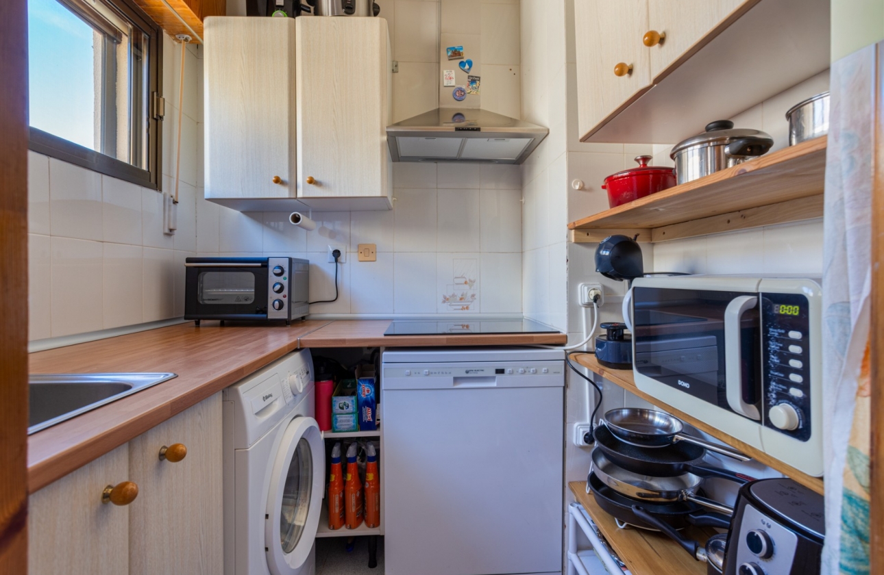 Resale - Apartment - Torrevieja - La Siesta - El Salado -  Torreta