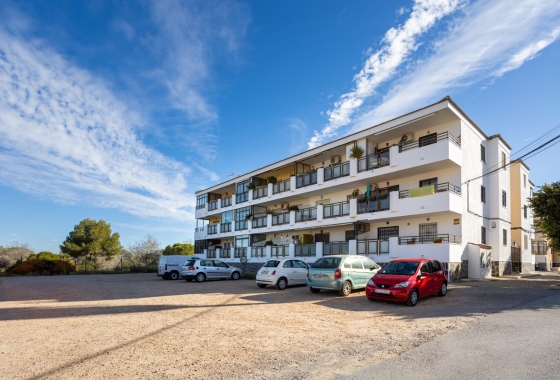 Resale - Apartment - Torrevieja - La Siesta - El Salado -  Torreta
