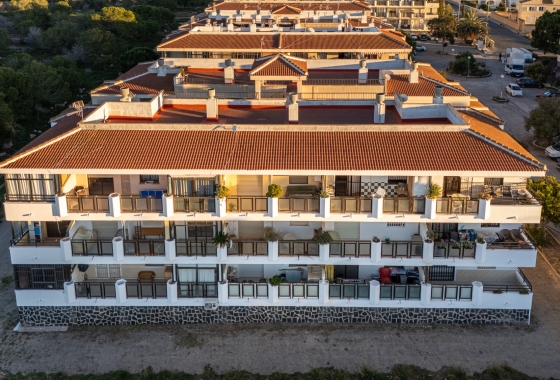 Resale - Apartment - Torrevieja - La Siesta - El Salado -  Torreta