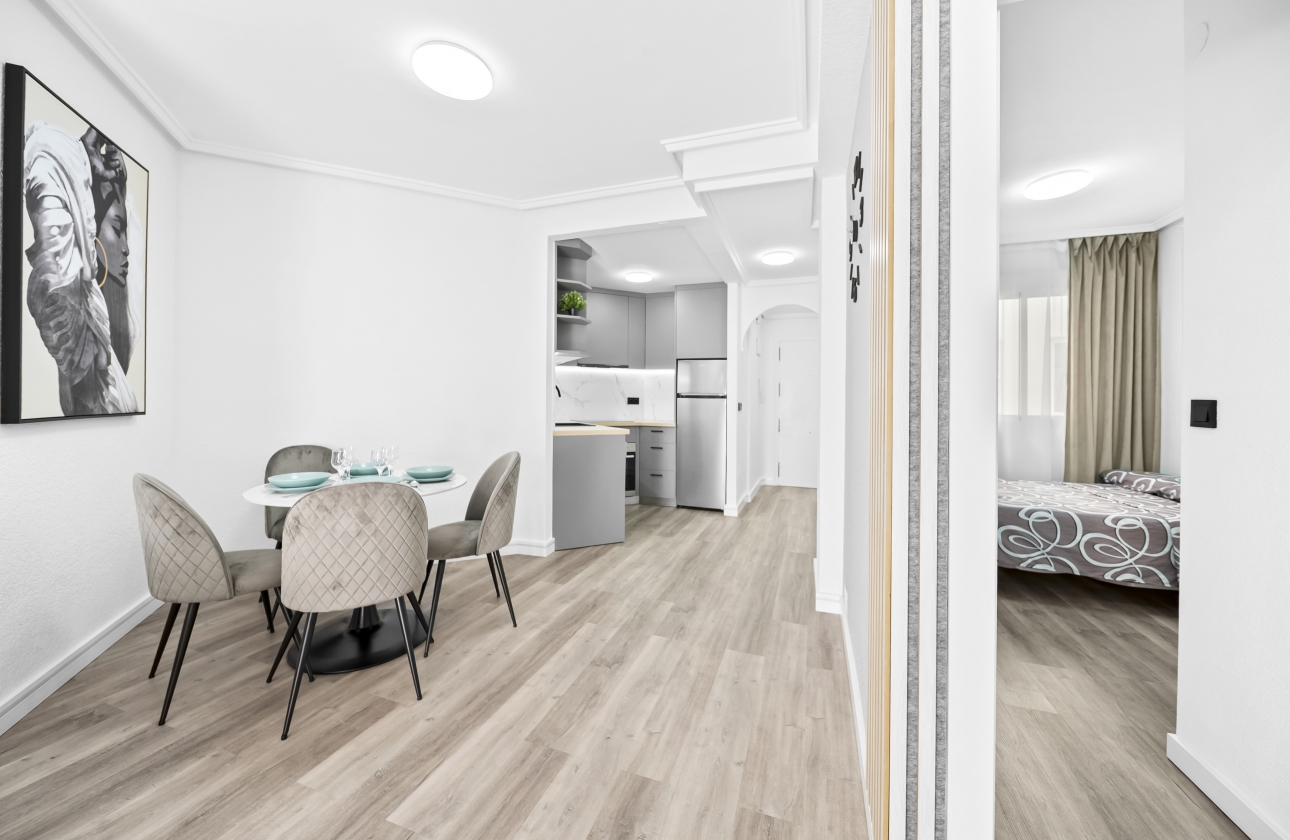 Resale - Apartment - Torrevieja - Centro