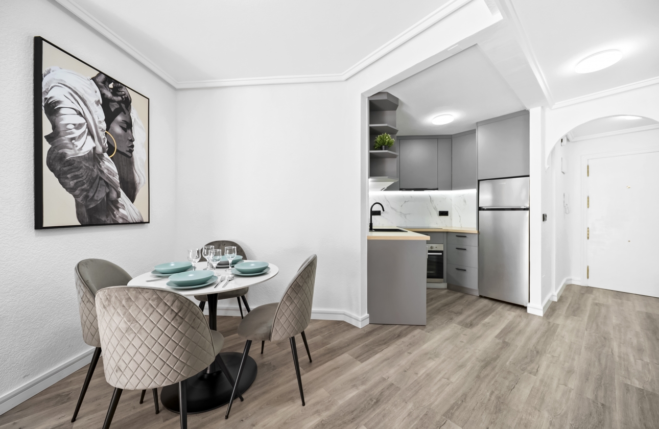 Resale - Apartment - Torrevieja - Centro