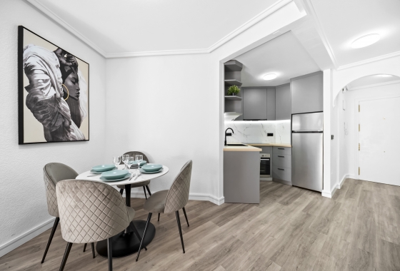 Resale - Apartment - Torrevieja - Centro