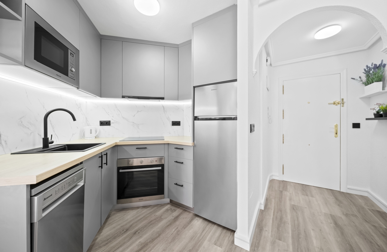 Resale - Apartment - Torrevieja - Centro