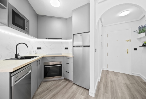 Resale - Apartment - Torrevieja - Centro