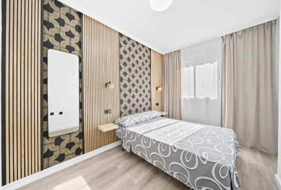 Resale - Apartment - Torrevieja - Centro