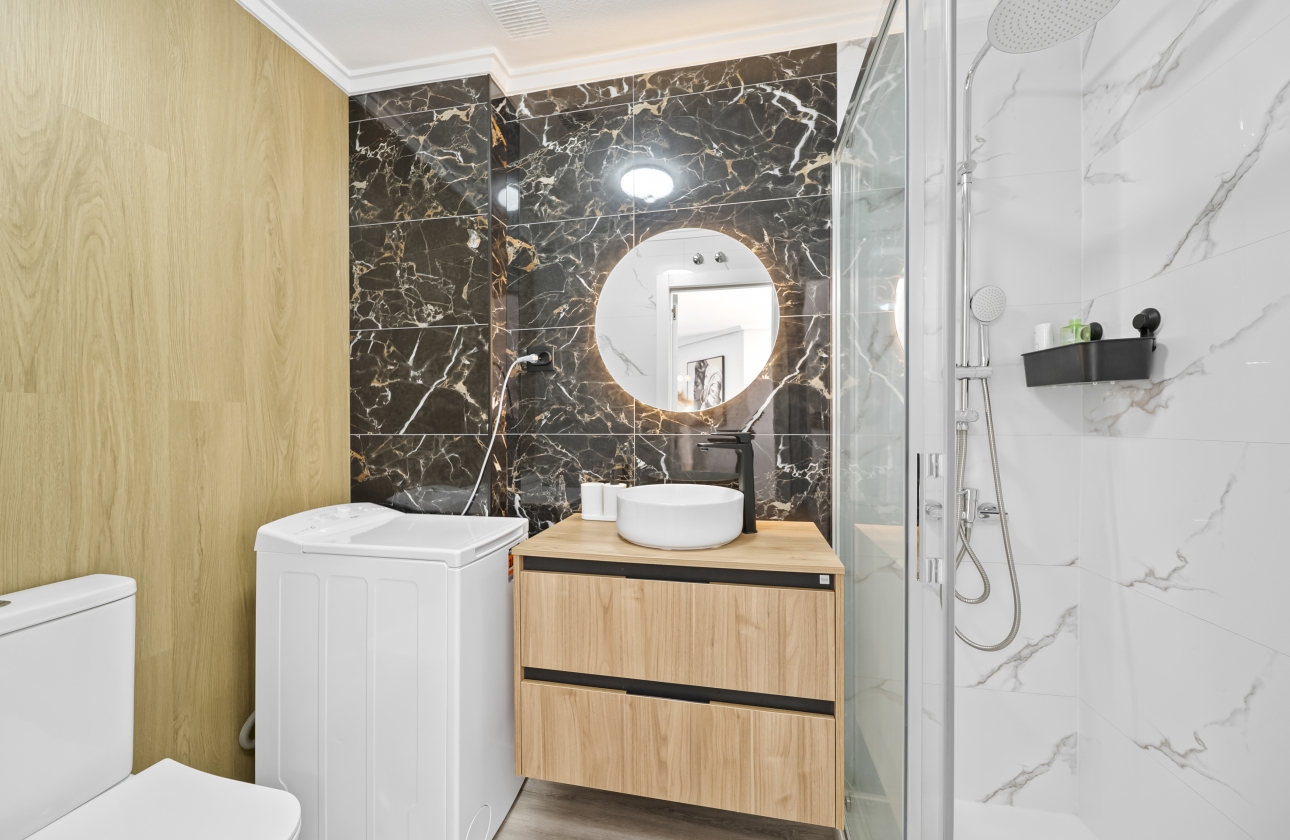 Resale - Apartment - Torrevieja - Centro