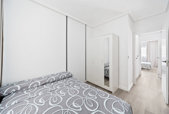 Resale - Apartment - Torrevieja - Centro