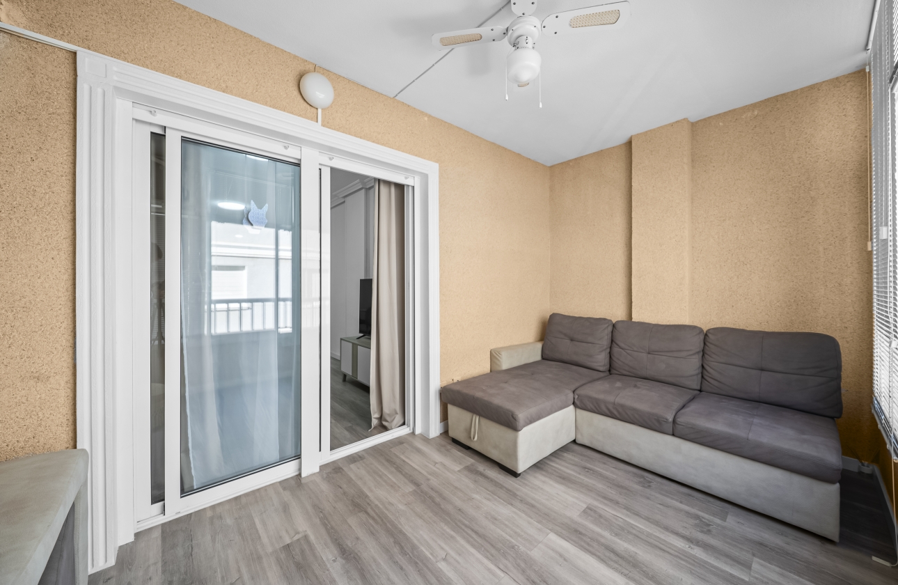 Resale - Apartment - Torrevieja - Centro