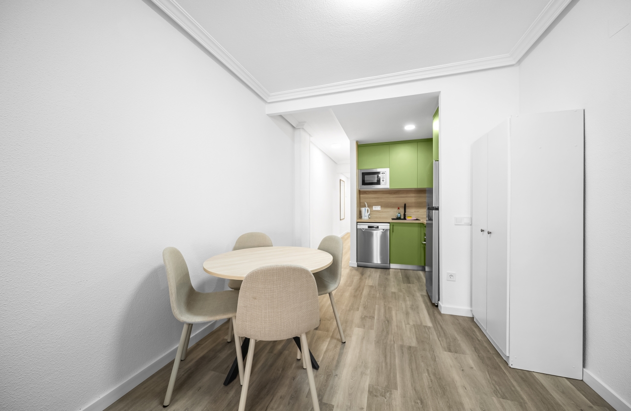 Resale - Apartment - Torrevieja - Centro