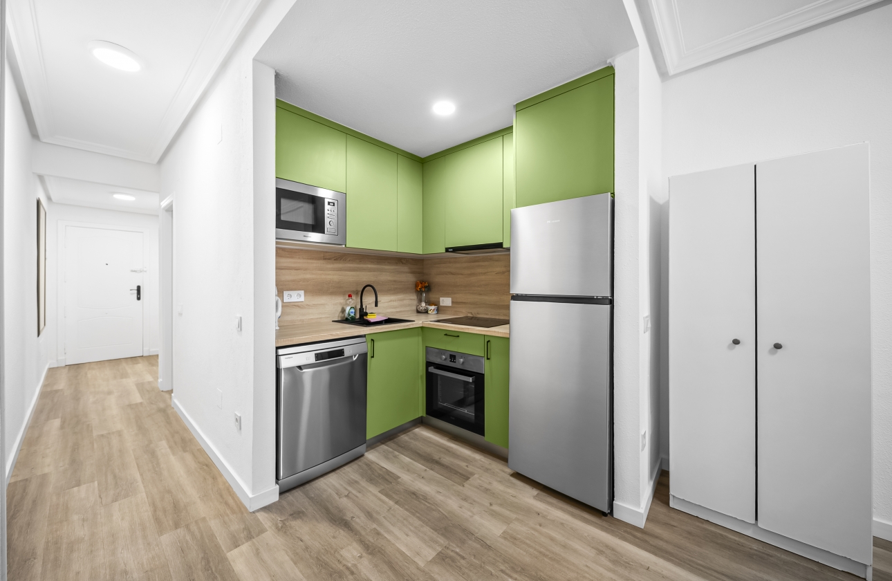 Resale - Apartment - Torrevieja - Centro