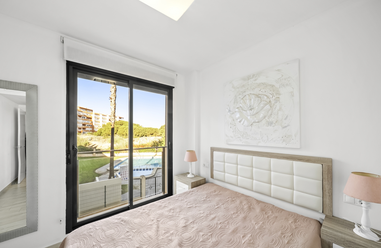 Resale - Apartment - Torrevieja - La Mata