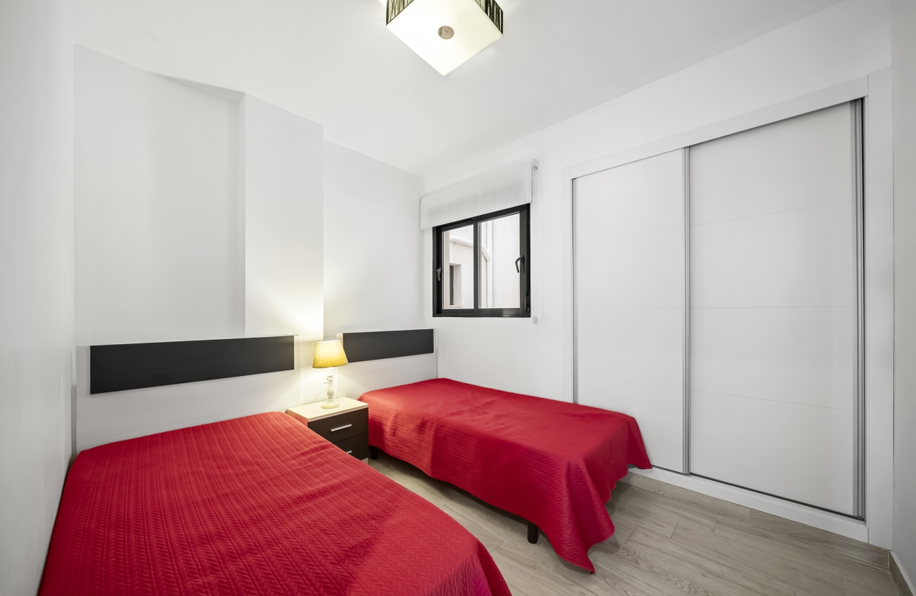 Resale - Apartment - Torrevieja - La Mata