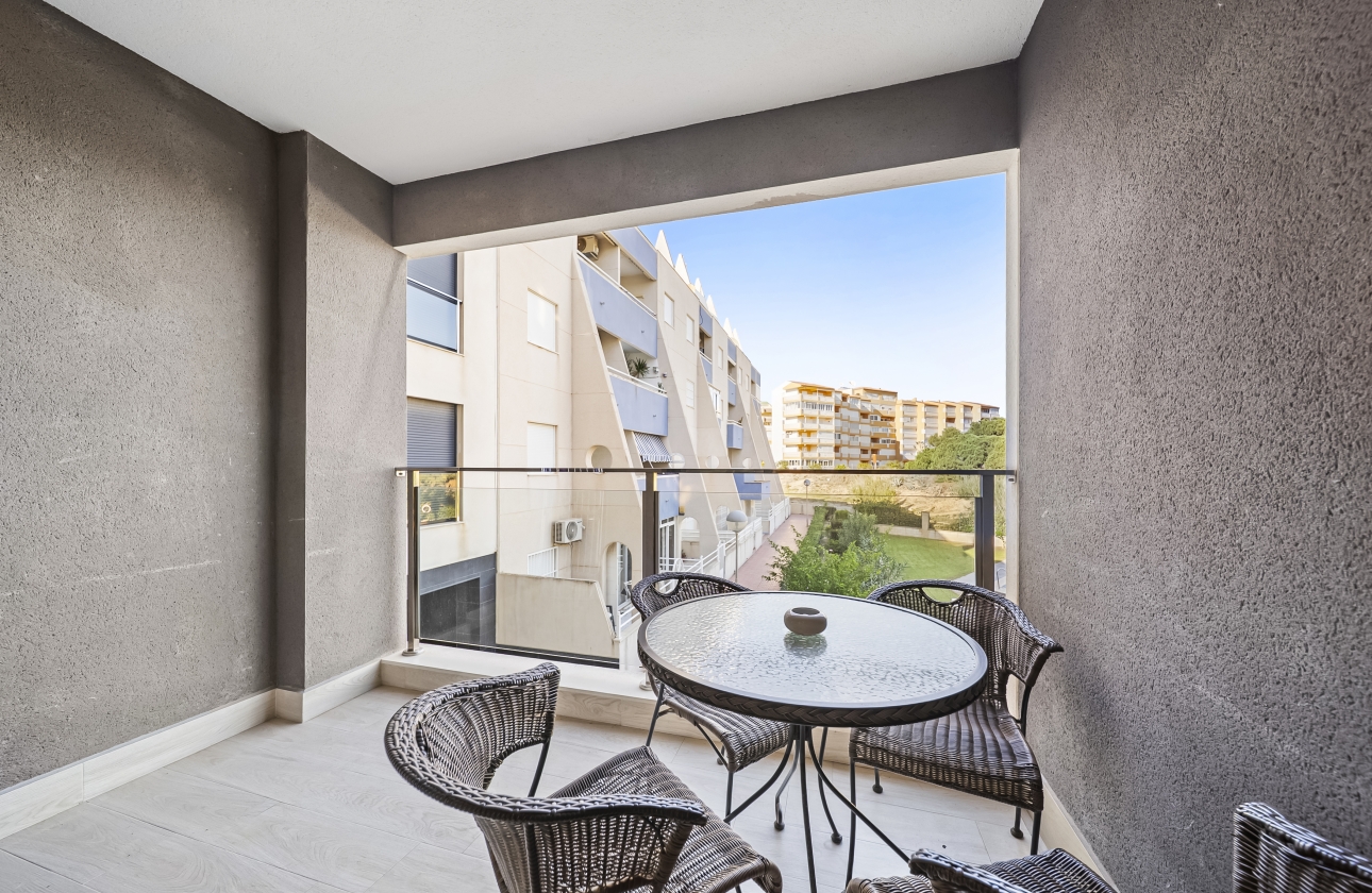 Resale - Apartment - Torrevieja - La Mata