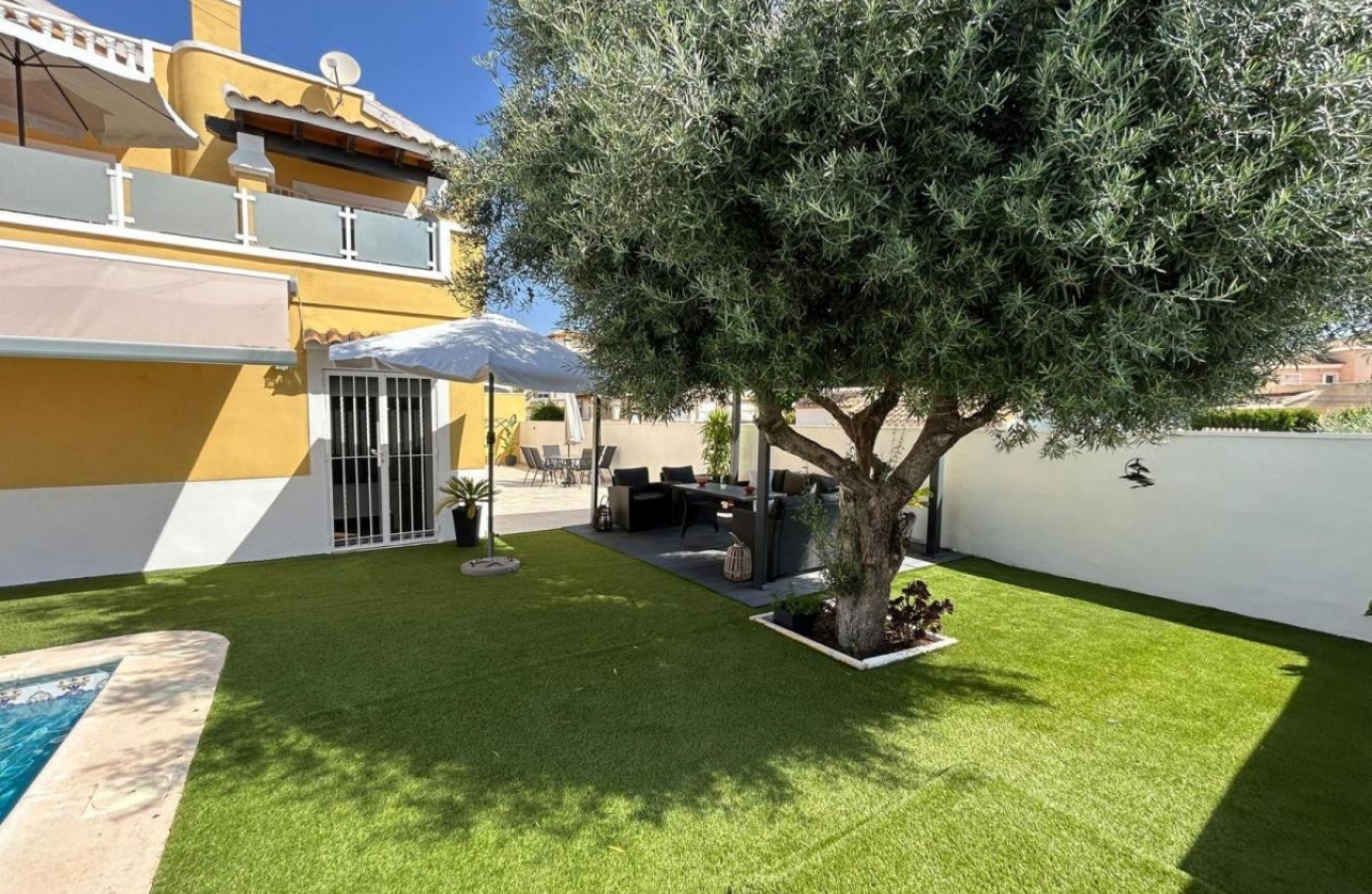 Resale - Villa - San Miguel de Salinas