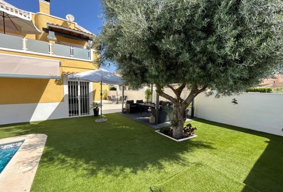 Resale - Villa - San Miguel de Salinas