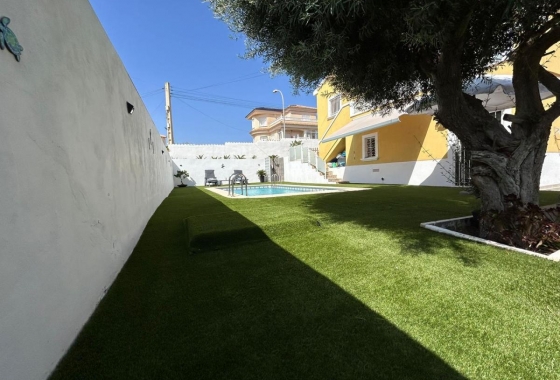 Resale - Villa - San Miguel de Salinas