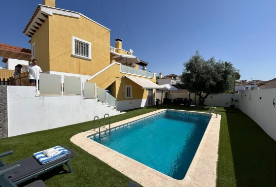 Resale - Villa - San Miguel de Salinas
