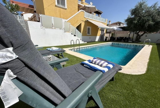 Resale - Villa - San Miguel de Salinas