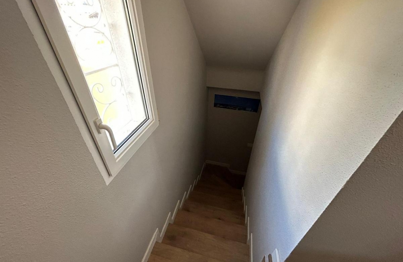 Resale - Villa - San Miguel de Salinas