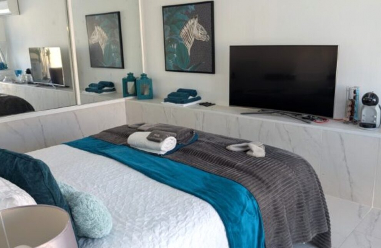 Resale - Villa - Orihuela Costa - Villamartín