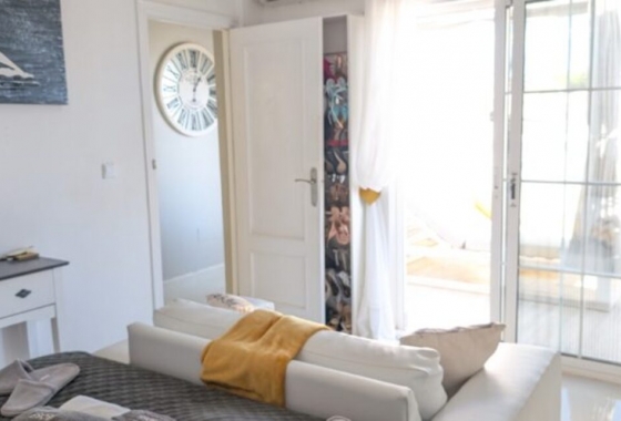 Resale - Villa - Orihuela Costa - Villamartín