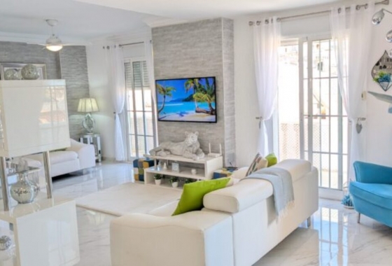 Resale - Villa - Orihuela Costa - Villamartín