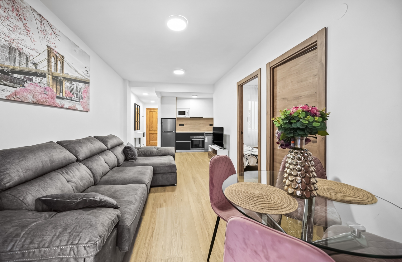 Resale - Apartment - Torrevieja - Centro