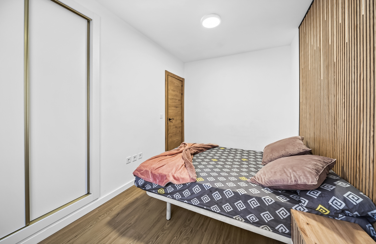 Resale - Apartment - Torrevieja - Centro