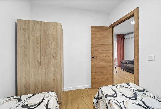 Resale - Apartment - Torrevieja - Centro