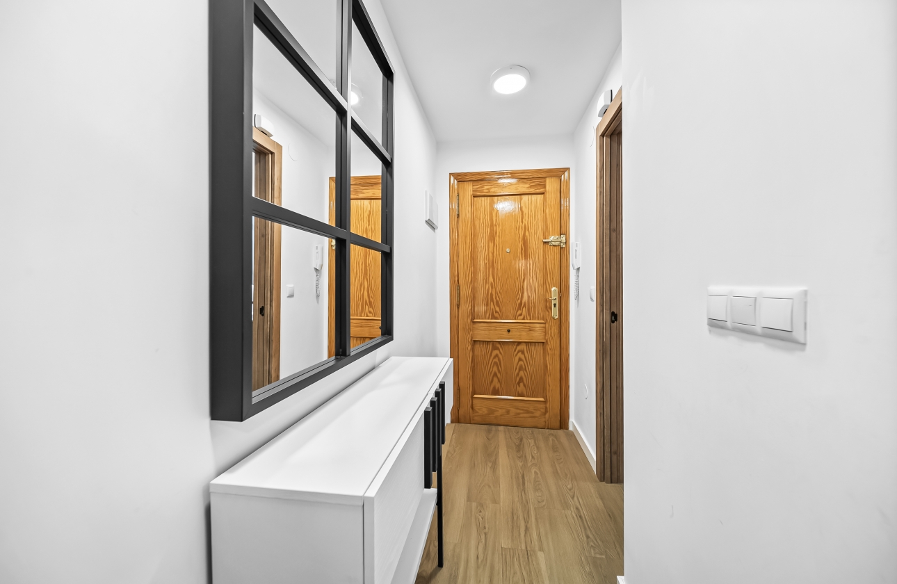 Resale - Apartment - Torrevieja - Centro