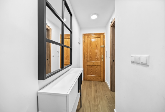 Resale - Apartment - Torrevieja - Centro