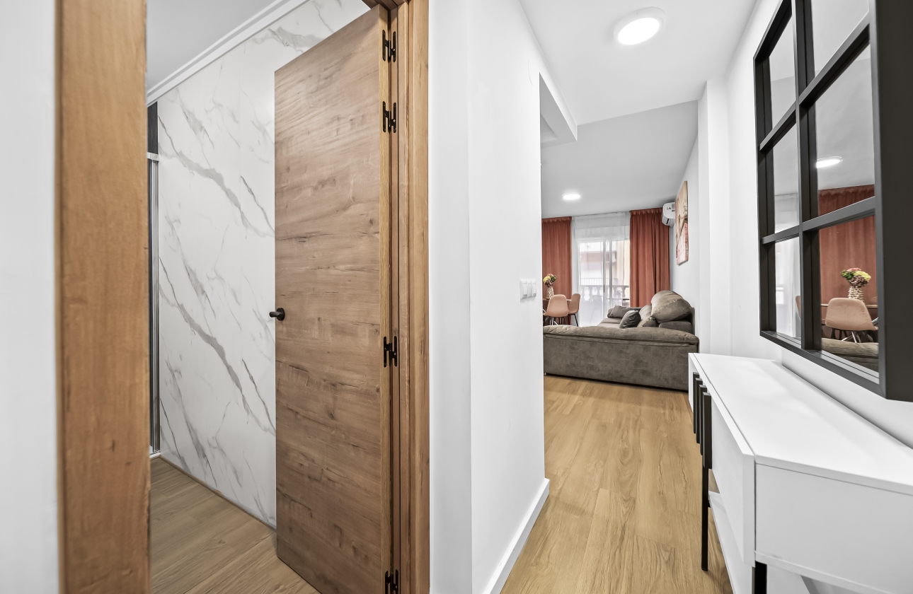 Resale - Apartment - Torrevieja - Centro