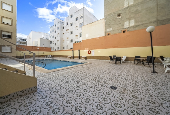 Resale - Apartment - Torrevieja - Centro
