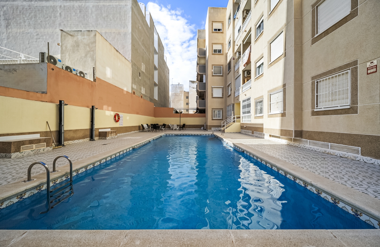 Resale - Apartment - Torrevieja - Centro