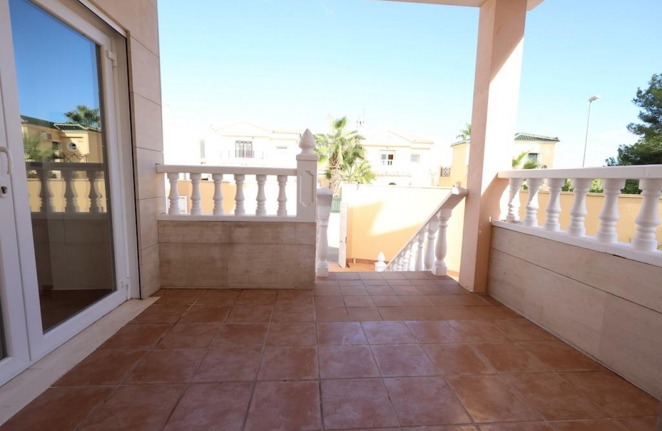 Resale - Villa - Orihuela Costa - Villamartín