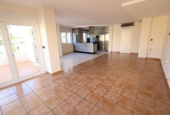 Resale - Villa - Orihuela Costa - Villamartín