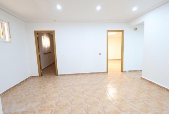 Resale - Villa - Orihuela Costa - Villamartín