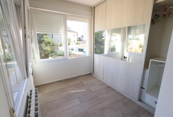 Resale - Villa - Orihuela Costa - Villamartín