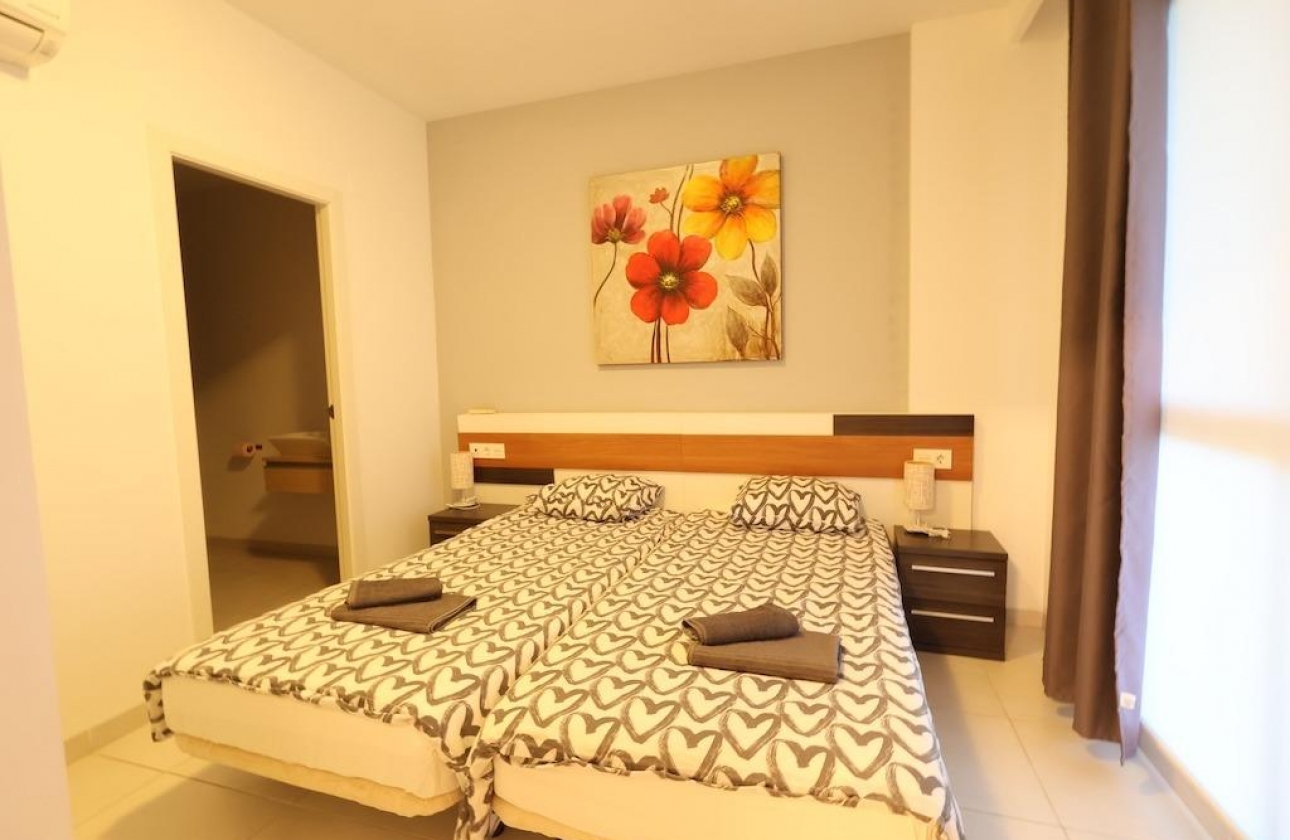Resale - Apartment - Orihuela Costa - La Zenia