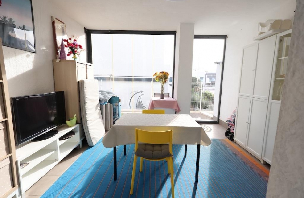 Resale - Bungalow - Orihuela Costa - La Zenia