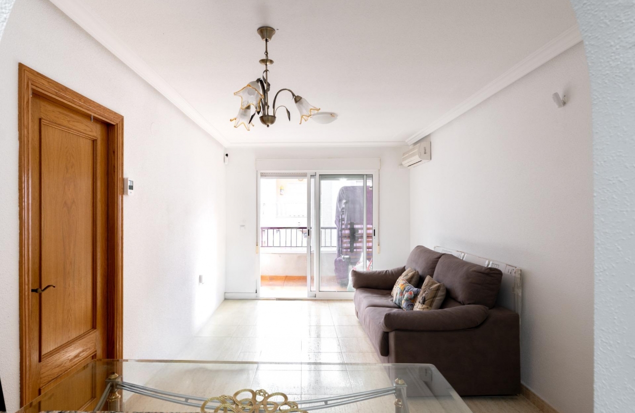 Resale - Apartment - Torrevieja - Parque de las Naciones